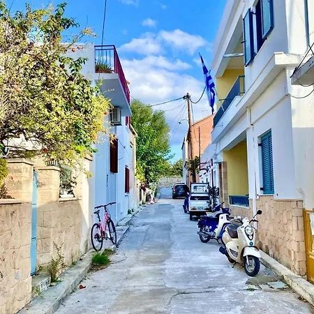 Appartement Vue Sur Mer Soul Family, Egine Aegina Exterior photo
