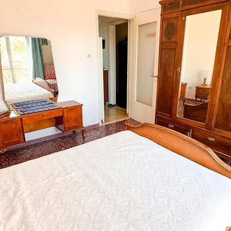 Appartement Vue Sur Mer Soul Family, Egine Aegina Exterior photo